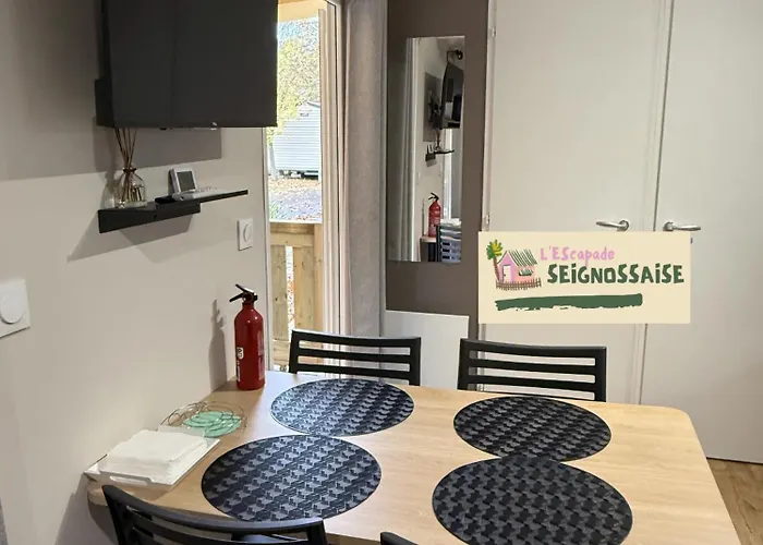 مكان تخييم L'escapade Seignossaise سانيوس